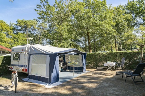 Forfait emplacement ** 2/6 Pers. - Camping Sandaya L'Orée du Bois