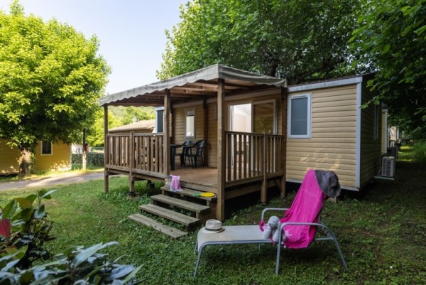 Mobile home confort Super Mercure 2 chambres / terrasse couverte + climatisation 4 Pers. - Flower Camping Le Val de l'Arre