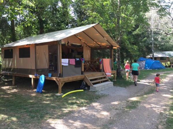 Camping Les CERISIERS