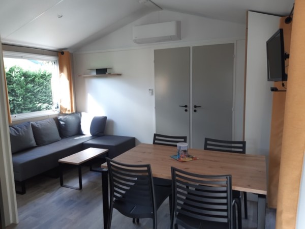 Mobilhome Authentique 27m² (2 chambres) terrasse semi-couverte 4 Pers. - Camping les Brillas