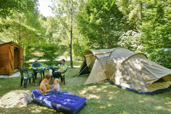 Pitch 2 Ppl. - Camping Le Pont de Mazerat