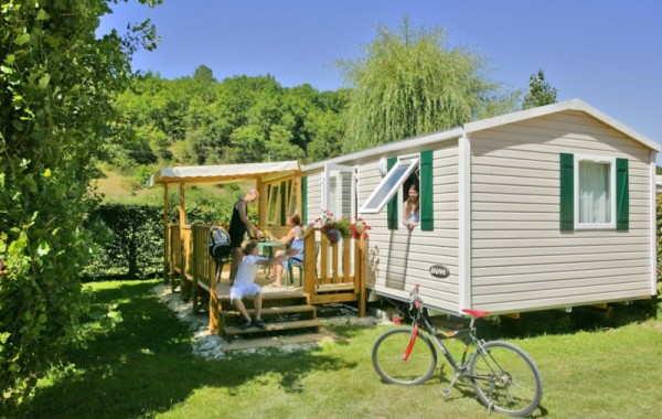 Mobil Home 32m²/3 bedrooms 6/8 Ppl. - Camping Le Pont de Mazerat