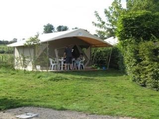 Canvas bungalow 20m² - terrace 12m² 2/5 Ppl. - Camping Le Moulin de Rambourg