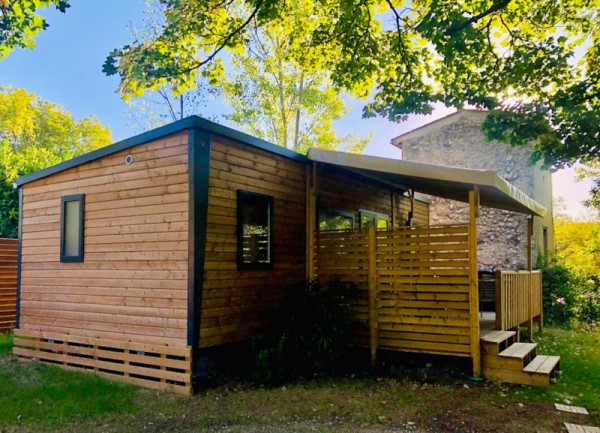 Cottage Suite Premium climatisé | 2 chambres + 2 salles de bains 1/4 Pers. - Camping Les Chapelains