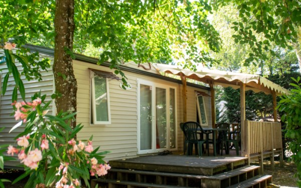 Cottage Tradition - 2 bdrms (Saturday) - 4 adults max 2/4 Ppl. - Camping Ardèche Domaine de Gil